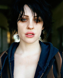 expand <b>Brody Dalle</b> live - 20140212-175607-548325