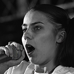Lady Sovereign live.