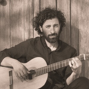 José González live.
