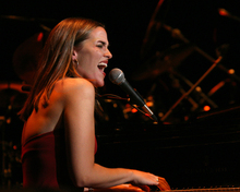 Juliet Lloyd Concert Tickets - 2026 Tour Dates