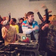 Arnold (M|O|D) live.