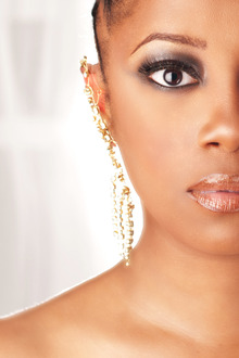 Debórah Bond Concert Tickets - 2026 Tour Dates