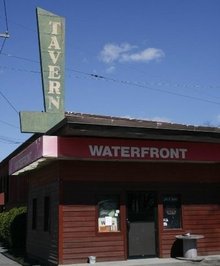 Waterfront Tavern, Holyoke