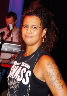 neneh cherry tour