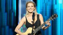 Jewel Christmas Tour 2022 Jewel Tour Announcements 2022 & 2023, Notifications, Dates, Concerts &  Tickets – Songkick