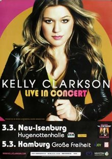 Kelly Clarkson live.