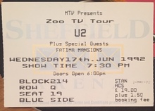U2 live.