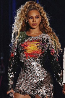 Beyoncé live.