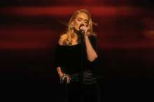 Adele live.