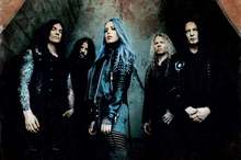 Arch Enemy live.
