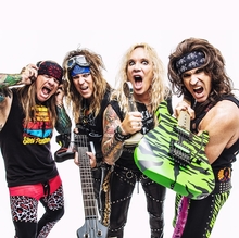 Steel Panther live.