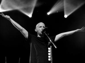 Moby Tour Announcements 2023 & 2024, Notifications, Dates, Concerts ...