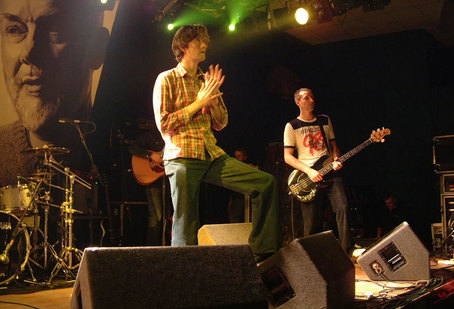 Pulp at Pulp at King's College London Students' Union (KCLSU) (24 Sep 01) with Billy Bragg, New Order, Coldcut, and Nick Cave