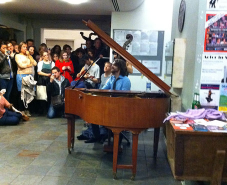 Guillemots at Guillemots at The Tabernacle (02 Mar 11)