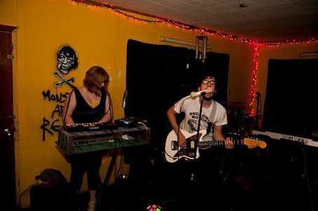 Pretty Birds That Kill — A Street Event Hall, 2011-12-16