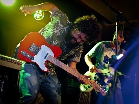 Manos de Topo Concert Tickets - 2026 Tour Dates.