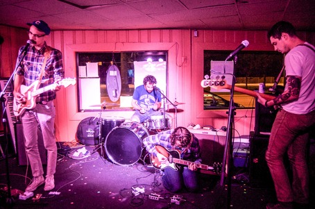 Gold Light — Emerald Lounge, 2013-11-03