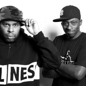 Pete Rock & CL Smooth live.