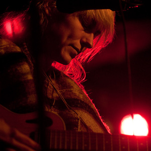 Rio En Medio Concert Tickets - 2026 Tour Dates.