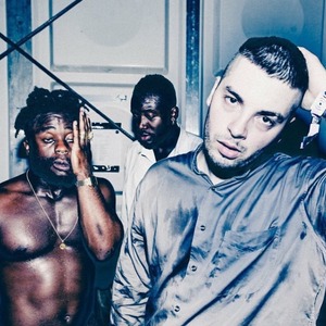 Young Fathers live.