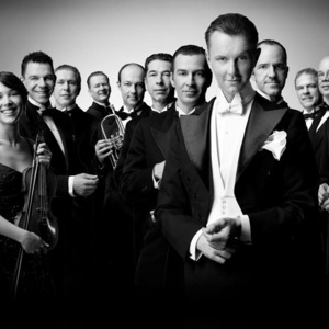 Max Raabe & Palast Orchester live.